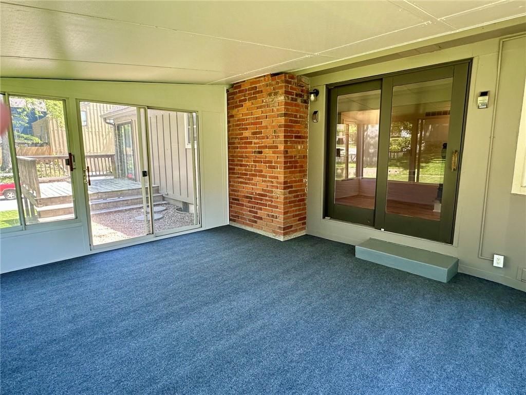 12802 W 101st Street — photo 11