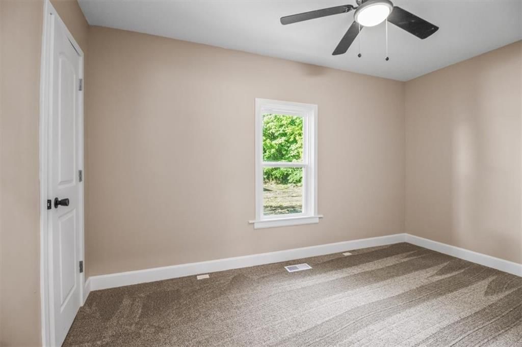 902 S Pine Street — photo 13