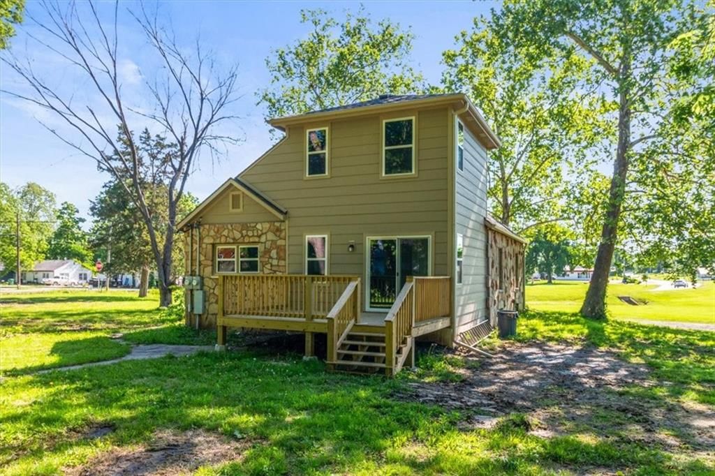 902 S Pine Street — photo 19