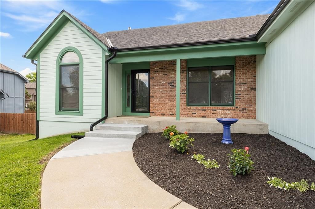 5117 Anderson Street — photo 4