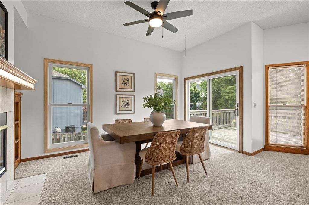 5117 Anderson Street — photo 22