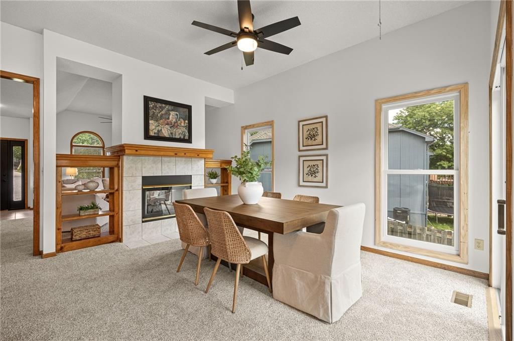 5117 Anderson Street — photo 23
