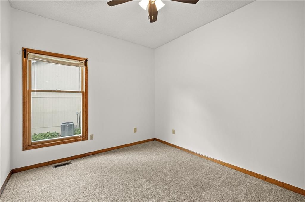 5117 Anderson Street — photo 26