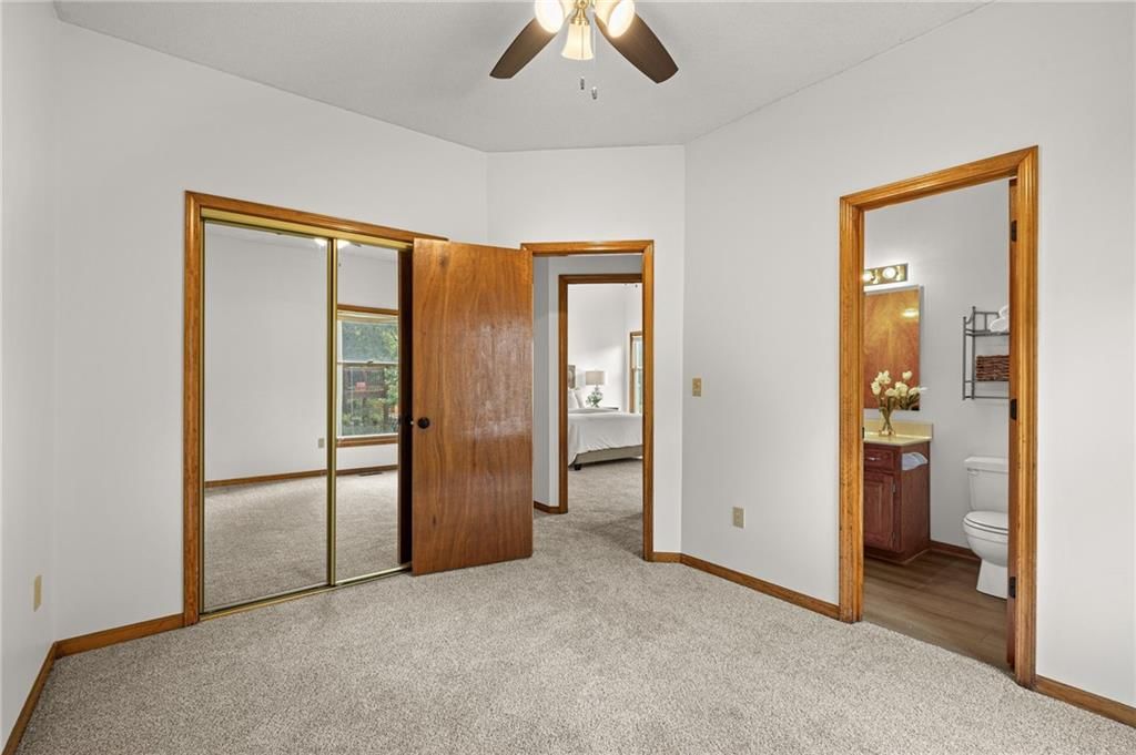 5117 Anderson Street — photo 27