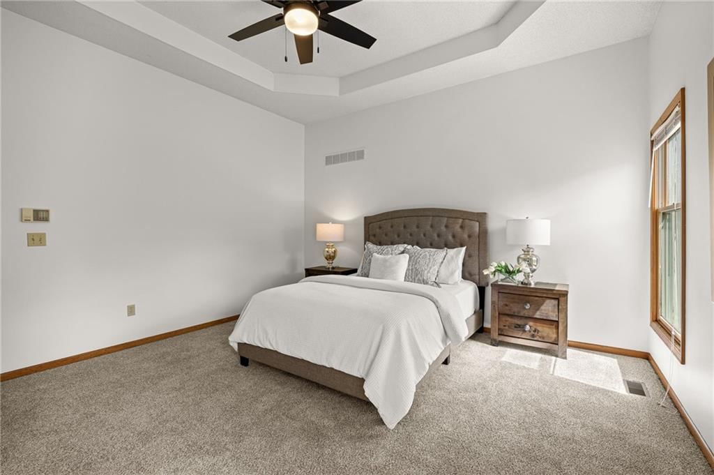 5117 Anderson Street — photo 31