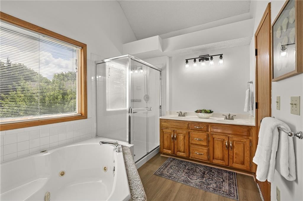 5117 Anderson Street — photo 33