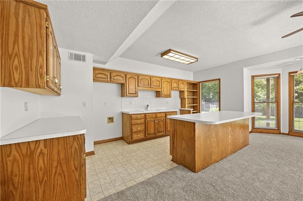 5117 Anderson Street — photo 42