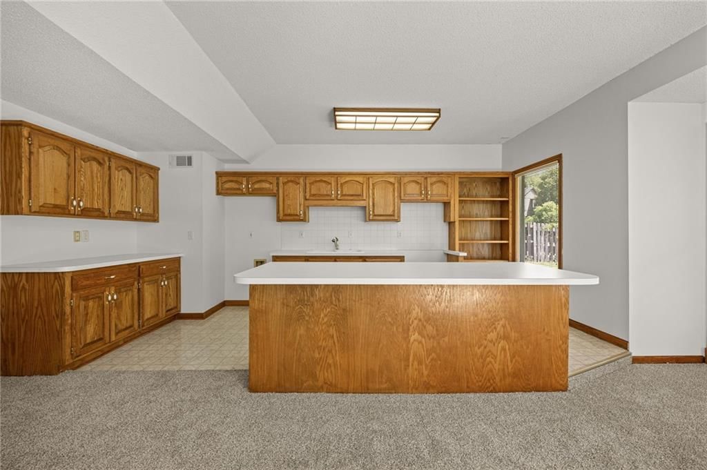 5117 Anderson Street — photo 43