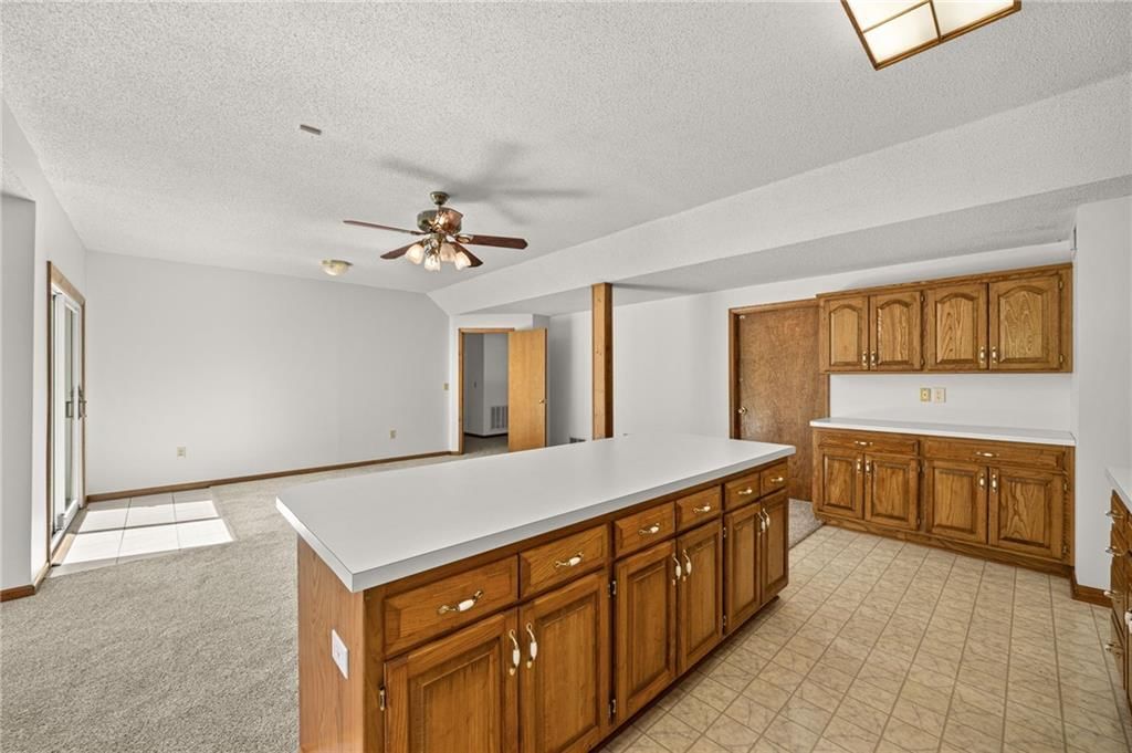 5117 Anderson Street — photo 46