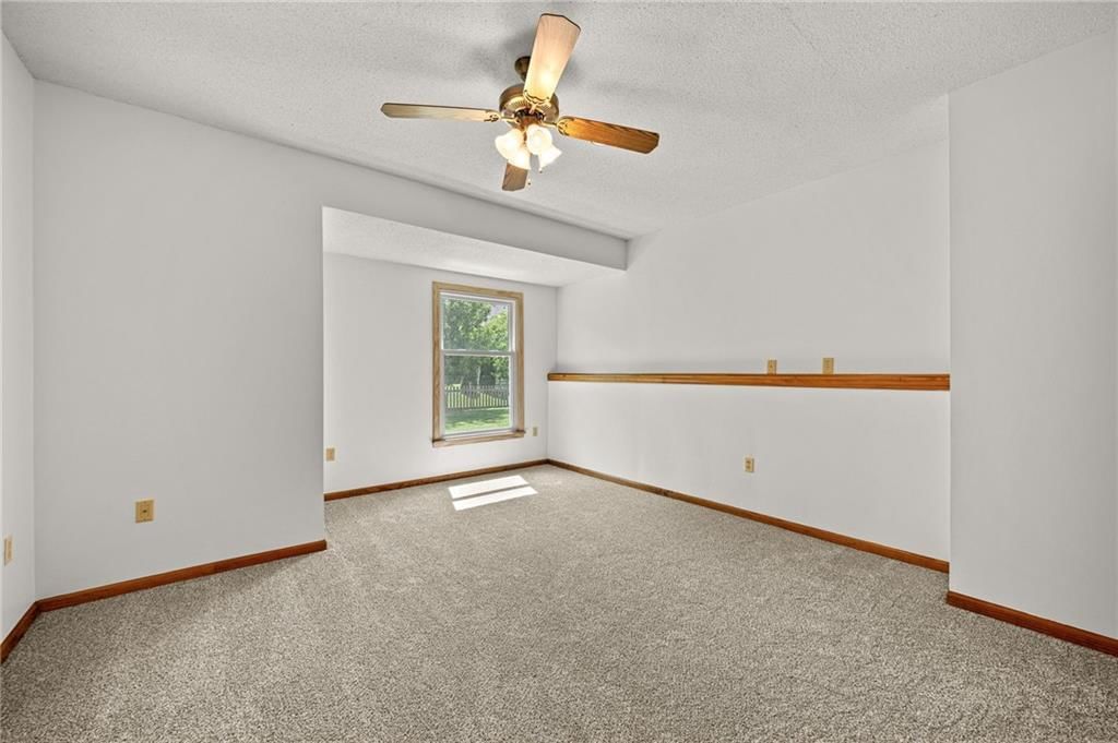 5117 Anderson Street — photo 50