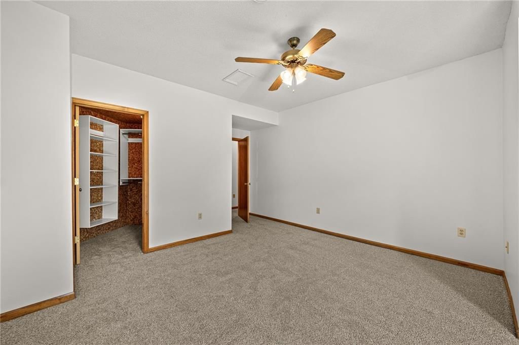 5117 Anderson Street — photo 51