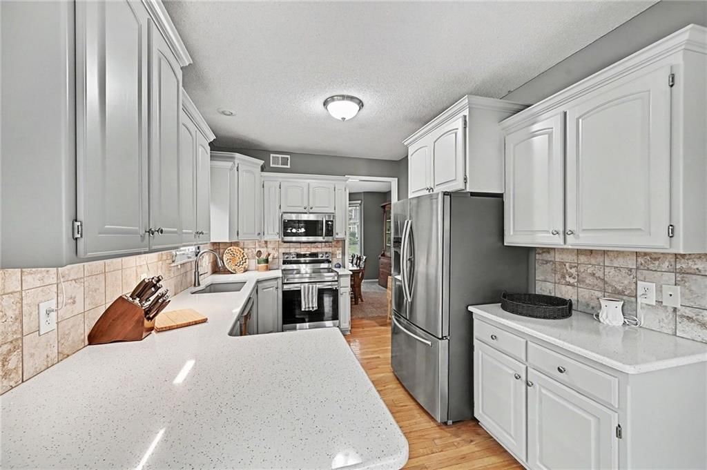 704 S Adams Street — photo 10