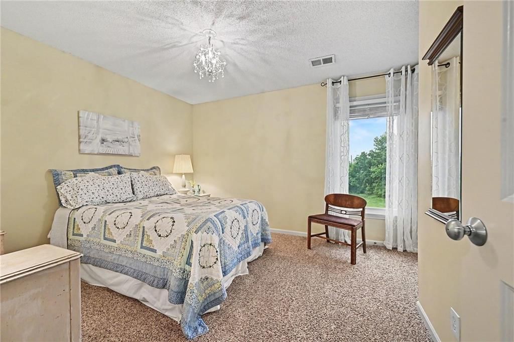 704 S Adams Street — photo 17