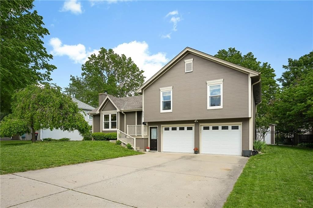 905 Oak Ridge — photo 3