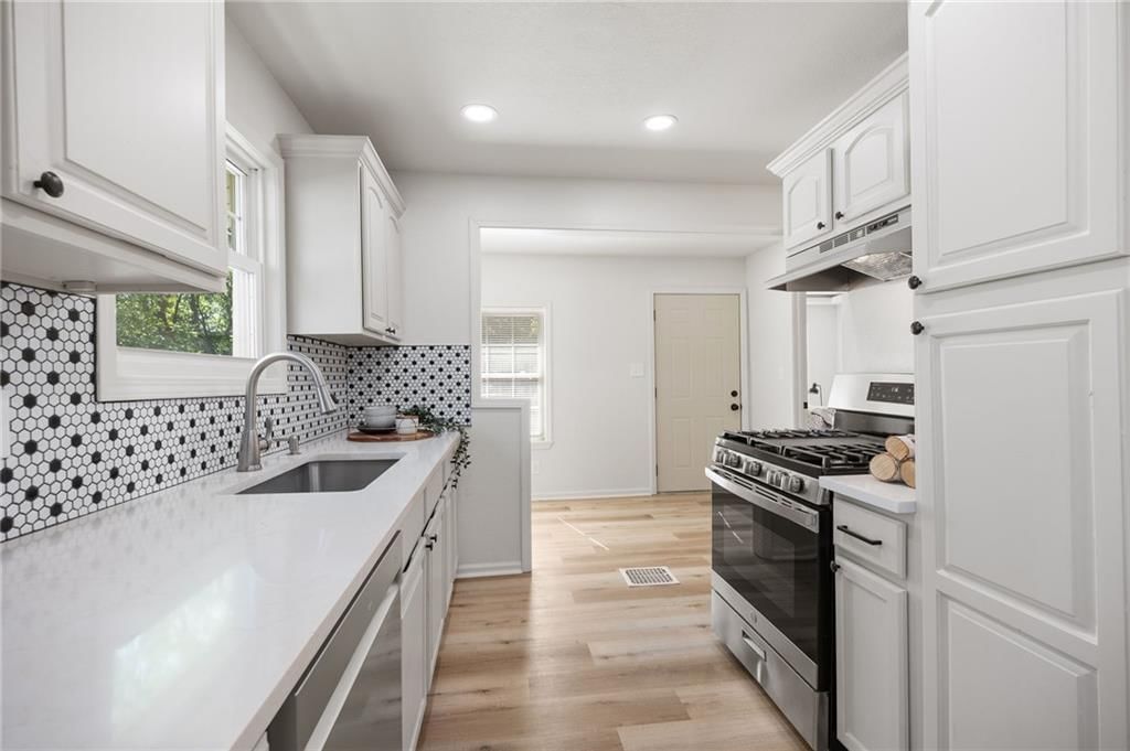 2416 N 20th Street — photo 14