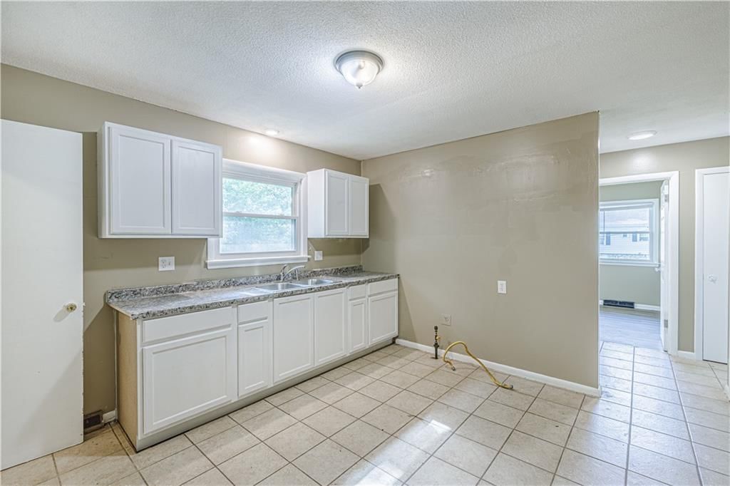 1845 Ewing Avenue — photo 15