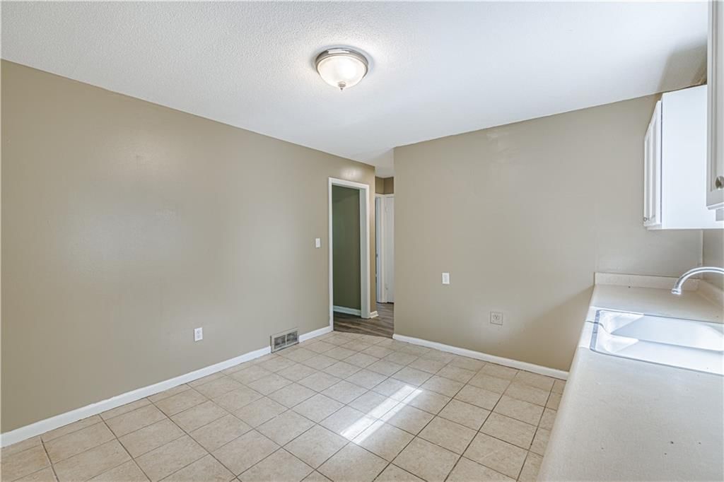 1845 Ewing Avenue — photo 16