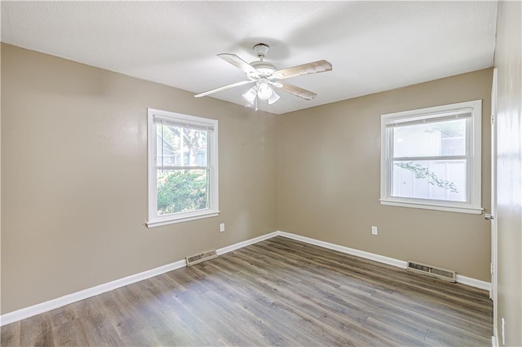 1845 Ewing Avenue — photo 20