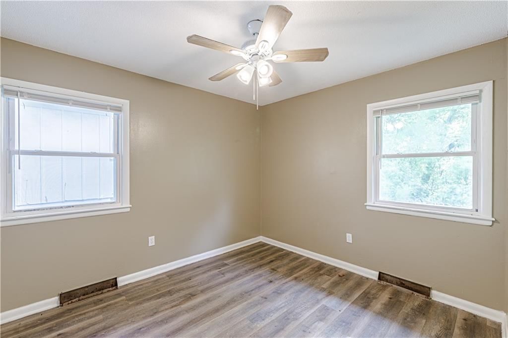 1845 Ewing Avenue — photo 21