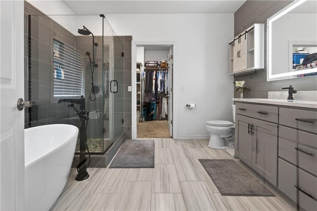 528 S Georgia Street — photo 18
