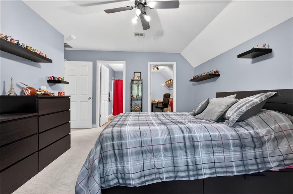 528 S Georgia Street — photo 23