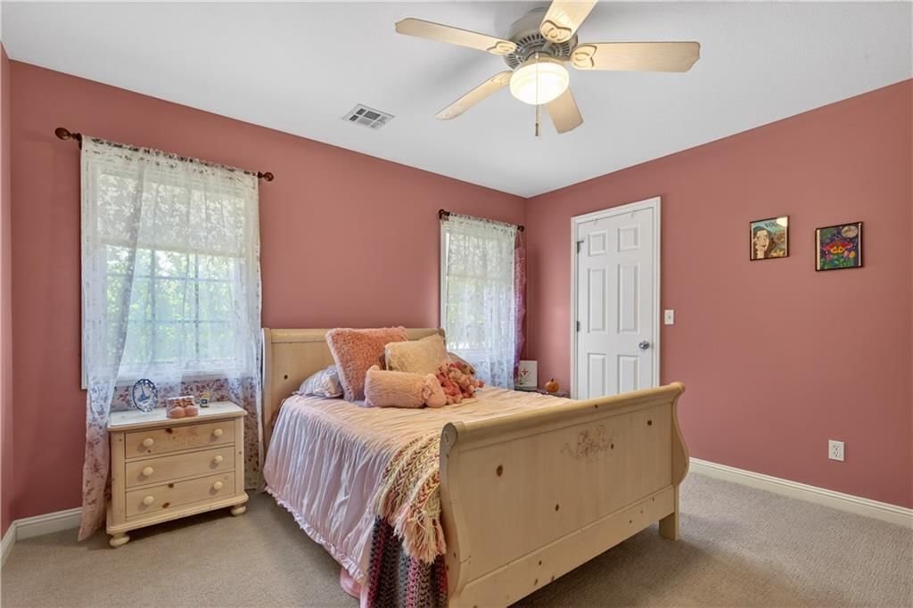 528 S Georgia Street — photo 25