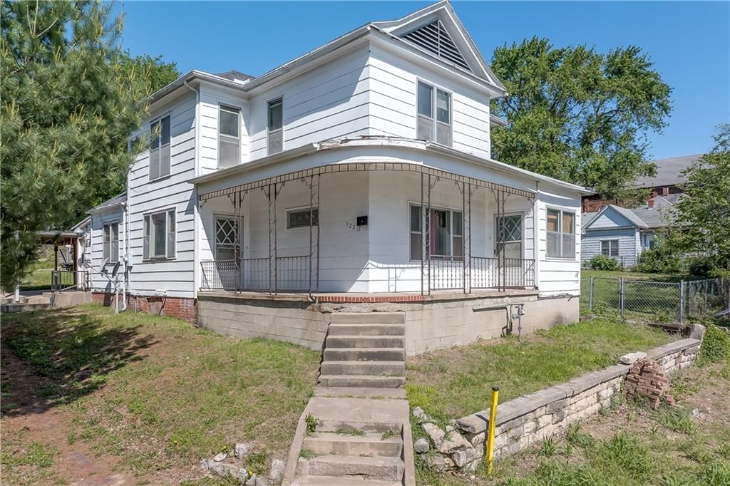 922 S 15th Street — photo 1