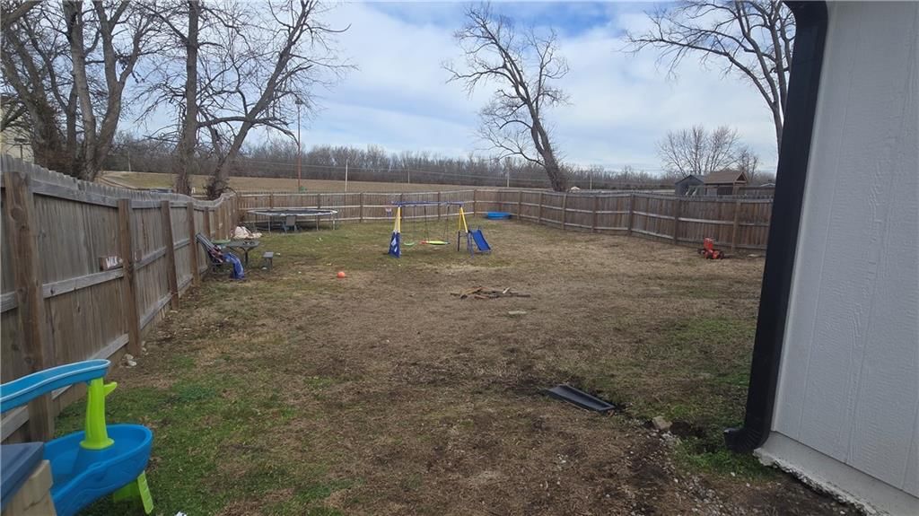 408 Lincoln Avenue — photo 18