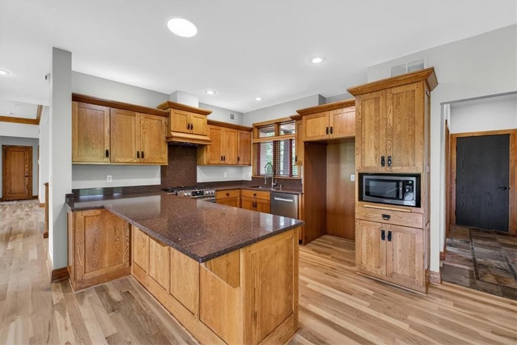 100 SW Gray Circle — photo 15