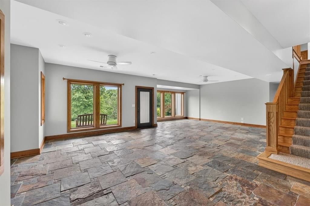 100 SW Gray Circle — photo 44