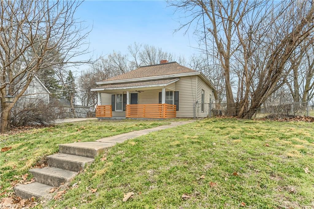 1309 N Main Street — photo 1