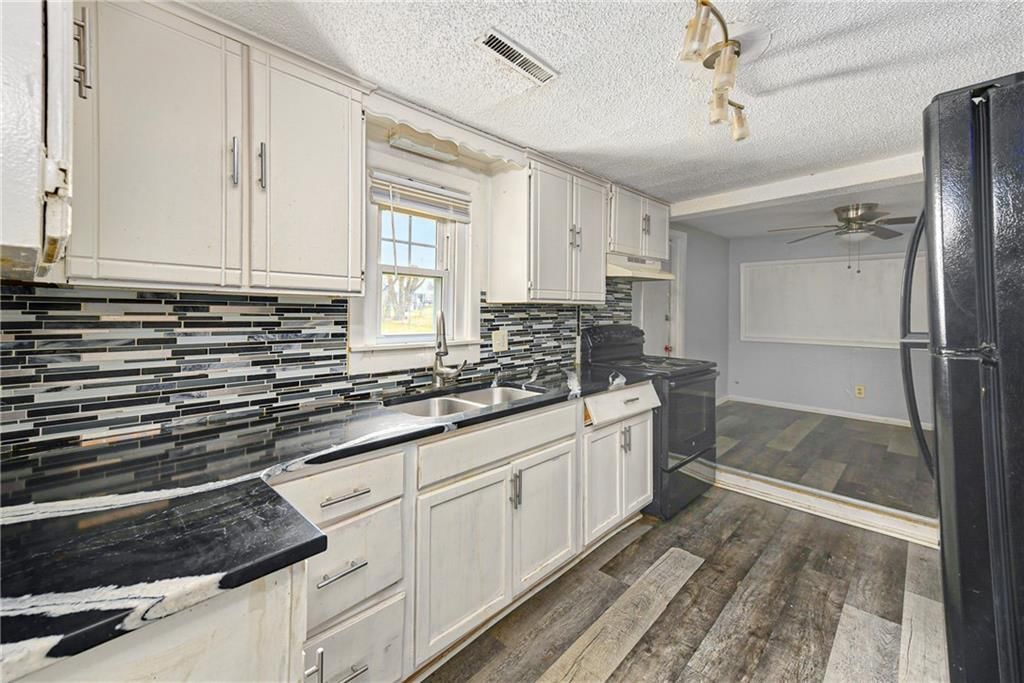 1309 N Main Street — photo 5