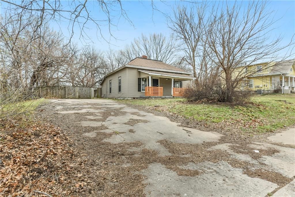 1309 N Main Street — photo 24
