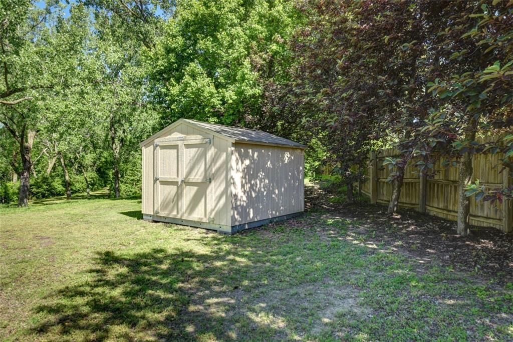11000 NW FF Highway — photo 35
