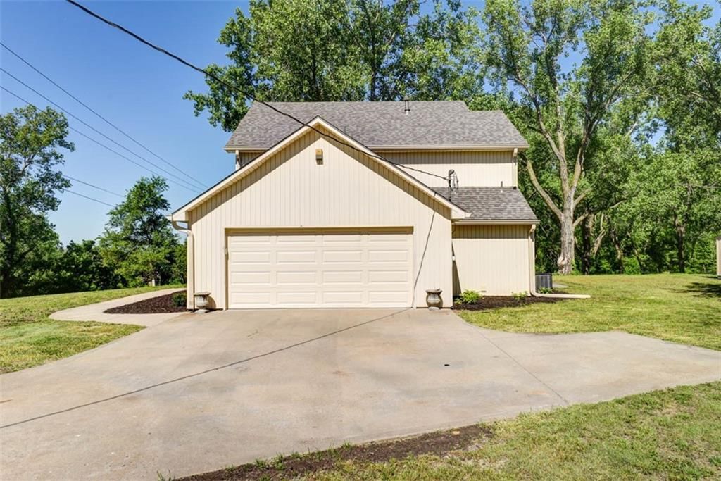 11000 NW FF Highway — photo 38
