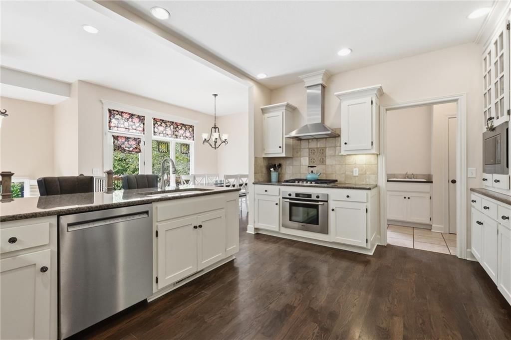 1140 Waverly Drive — photo 10