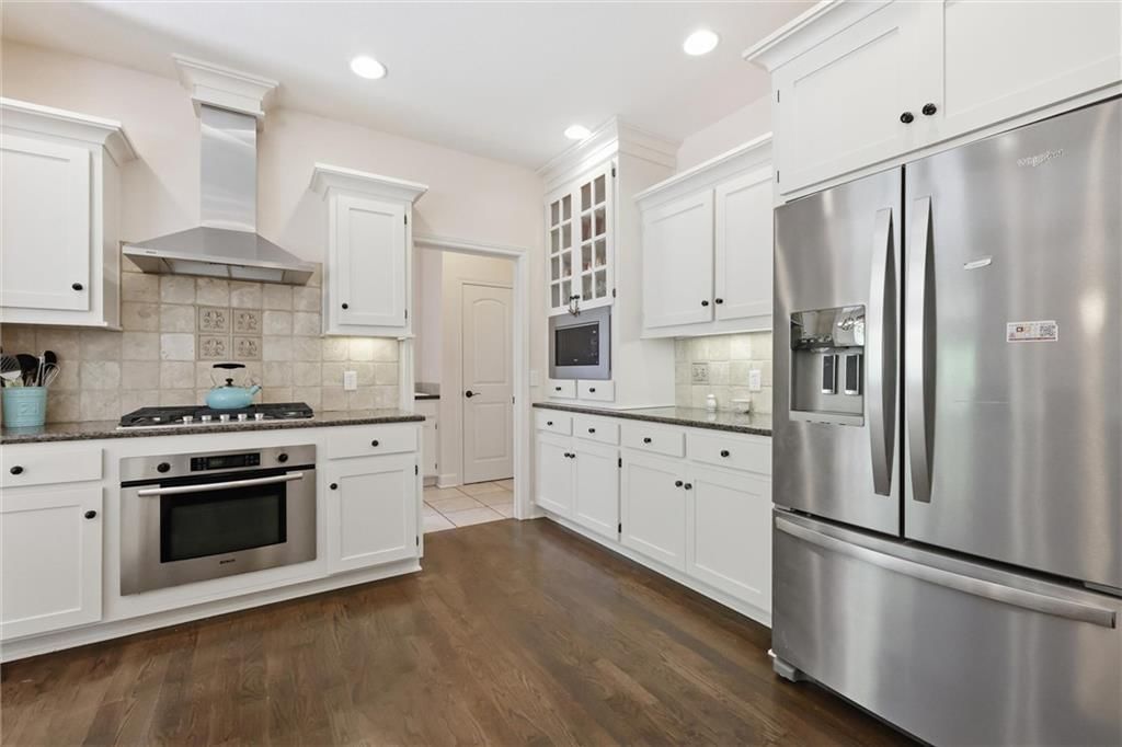 1140 Waverly Drive — photo 12