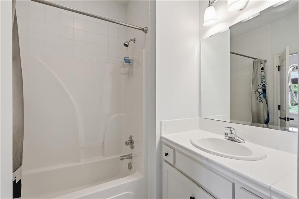 1140 Waverly Drive — photo 23