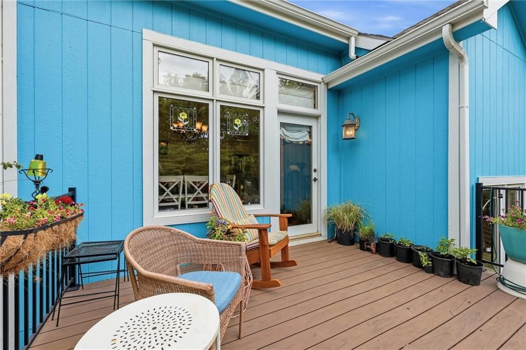 1140 Waverly Drive — photo 31