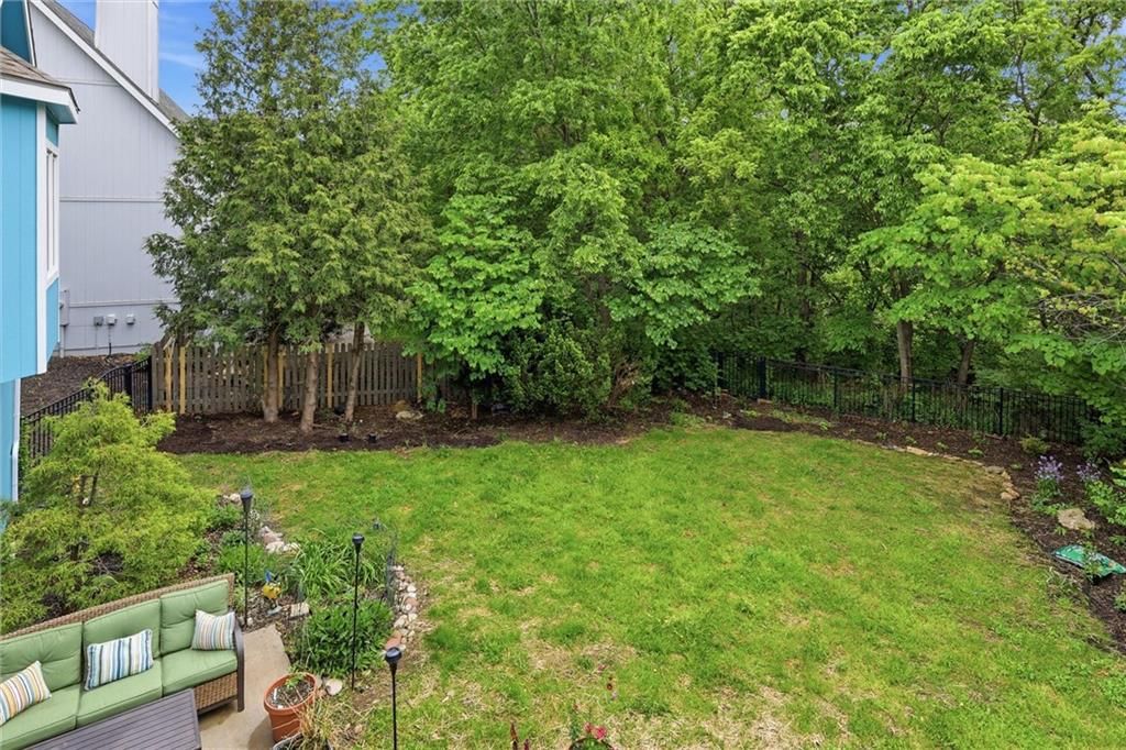 1140 Waverly Drive — photo 36