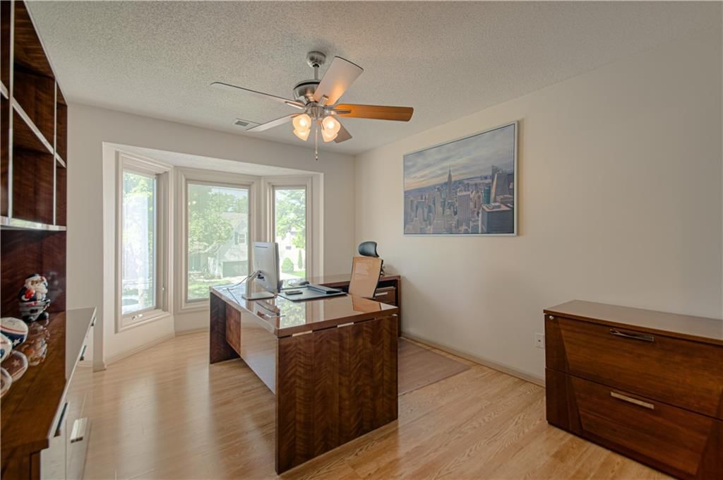 5319 W 132nd Terrace — photo 31