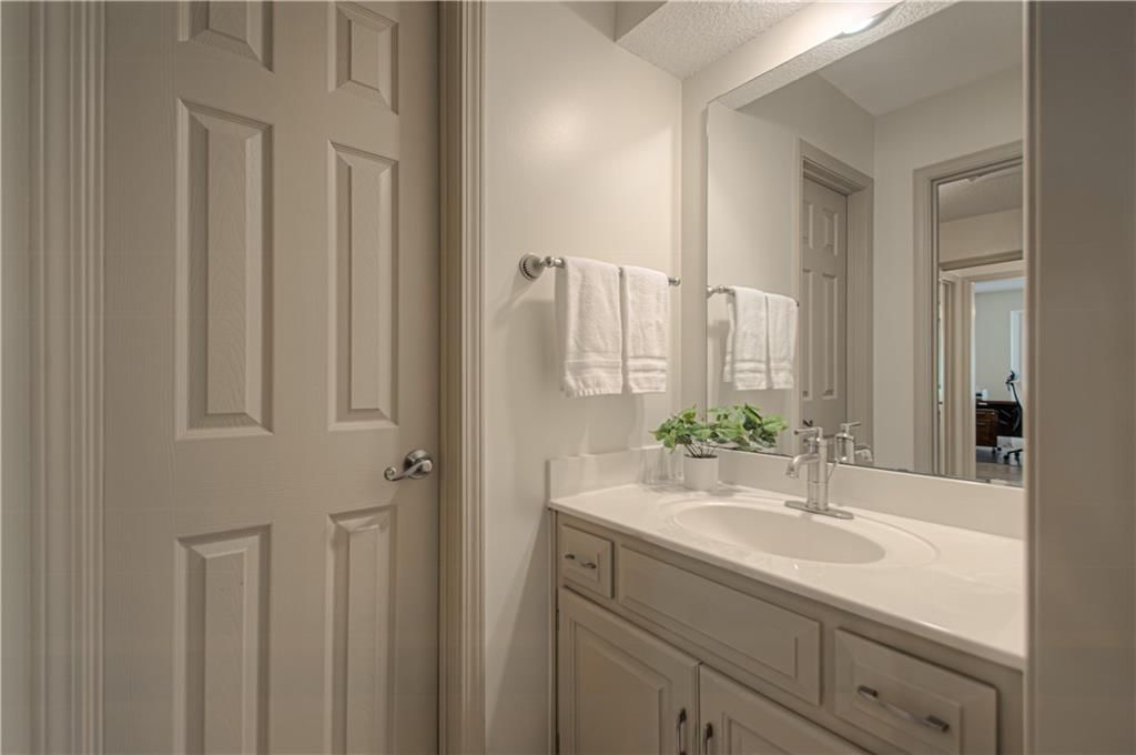 5319 W 132nd Terrace — photo 35