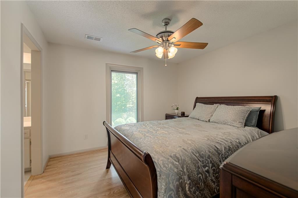5319 W 132nd Terrace — photo 37