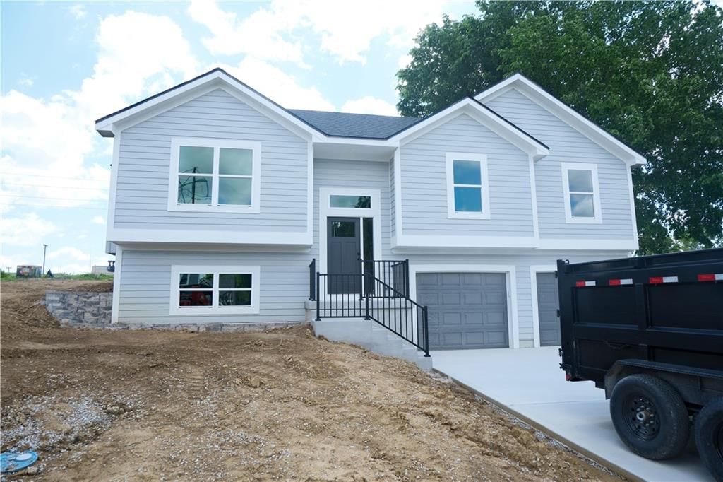 1903 NW Washam Court — photo 1