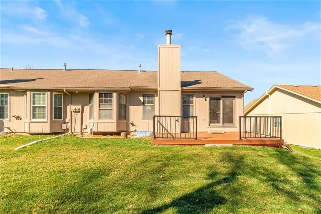 213 SE RIDGEVIEW Drive — photo 30