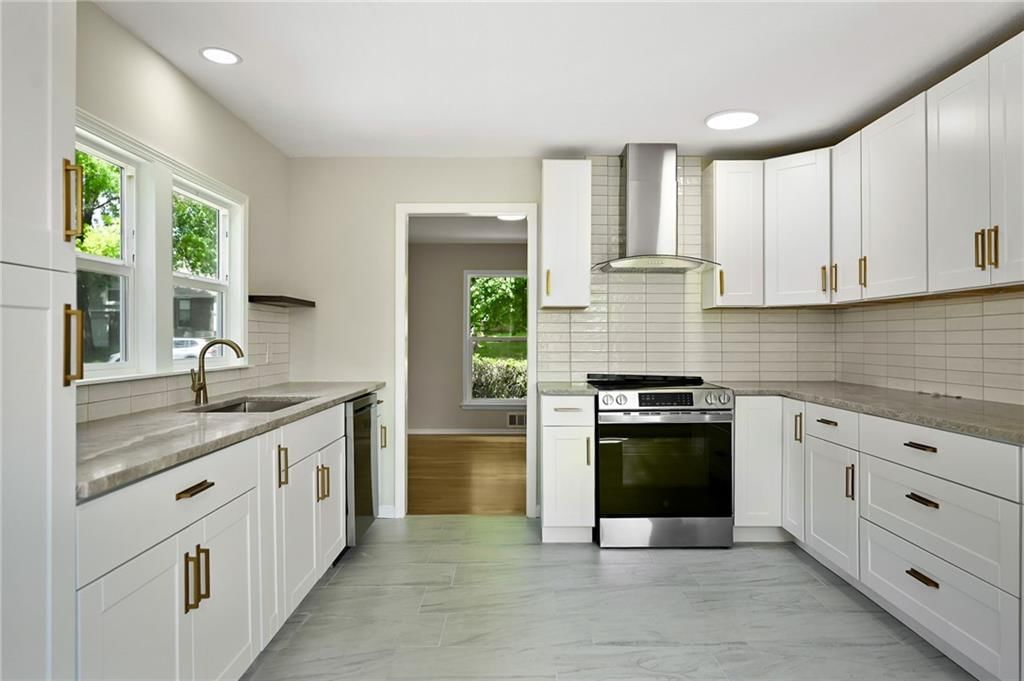 9401 W 82nd Street — photo 10