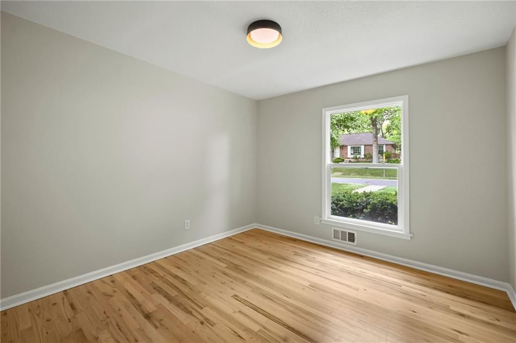 9401 W 82nd Street — photo 17