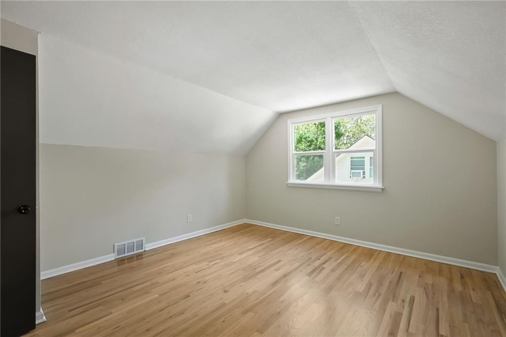 9401 W 82nd Street — photo 18