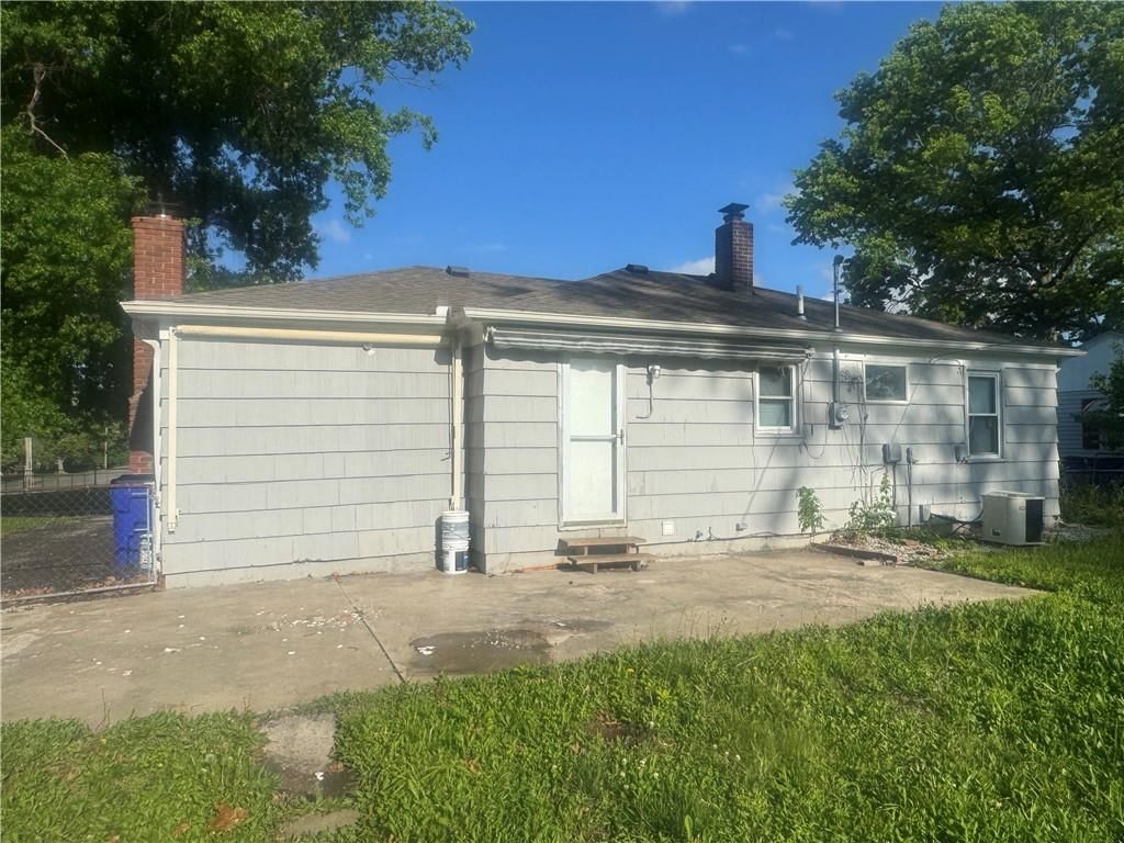 6304 Hunter Street — photo 3