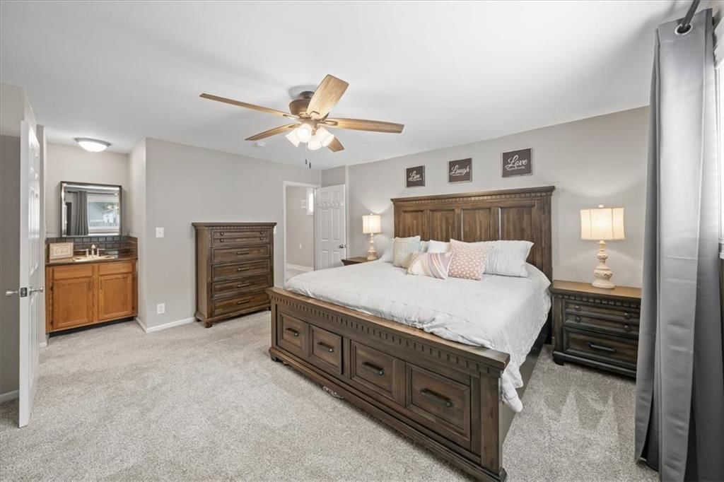 421 E Gregory Boulevard — photo 20